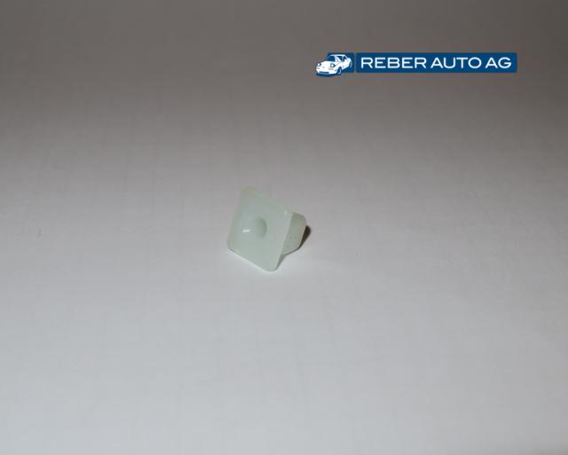 Kunststoffmutter klein für Blechschraube 90-05