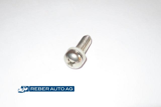 Schraube zu Hardtopaufnahme 90-05
