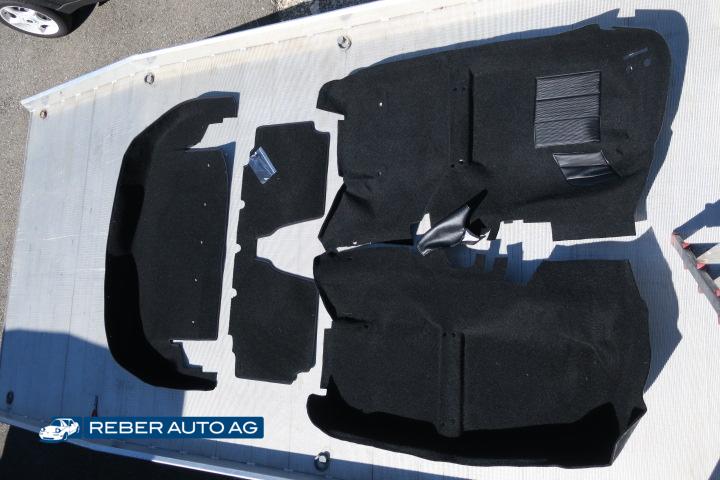 Fahrzeugboden Teppich komplett schwarz 90-05