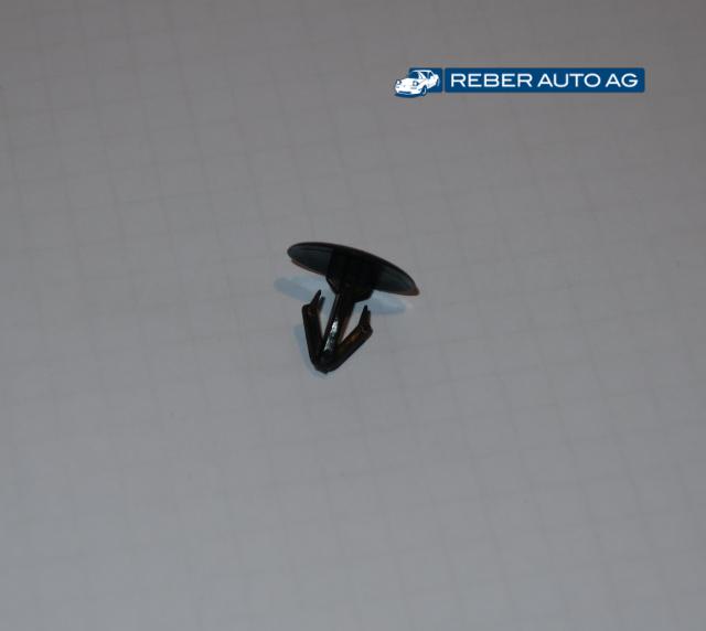 Clip Gummiabdeckung vor Scheinwerfer 90-97