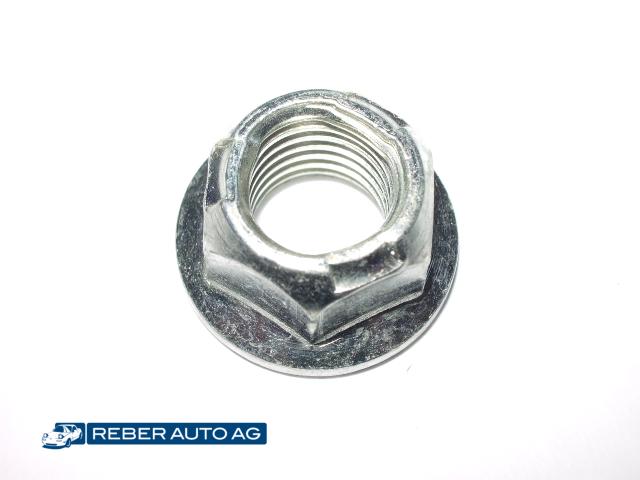 Mutter Auspuffkrümmer 90-05