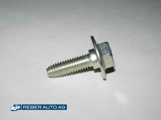 Schraube Stossfänger vorne 98-05